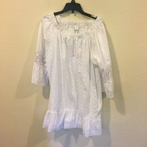 Chicwish Dresses - NWT Chicwish white off the shoulder dress Chicwish Dresses - NWT Chicwish white off the shoulder dress